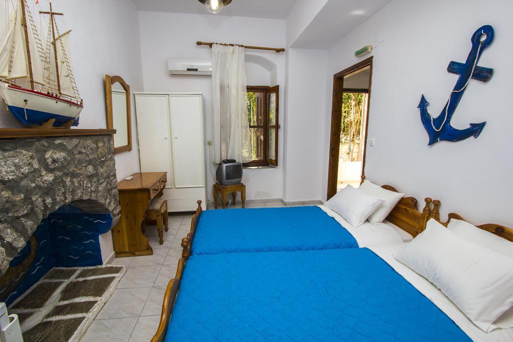 Symi Center Hotel חדר תמונה