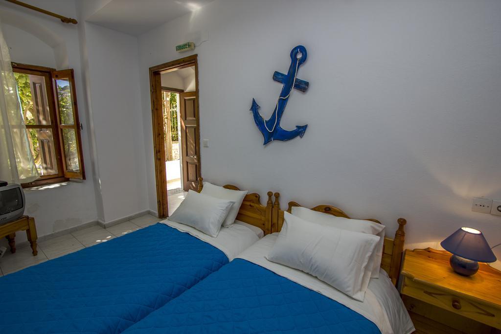 Symi Center Hotel חדר תמונה