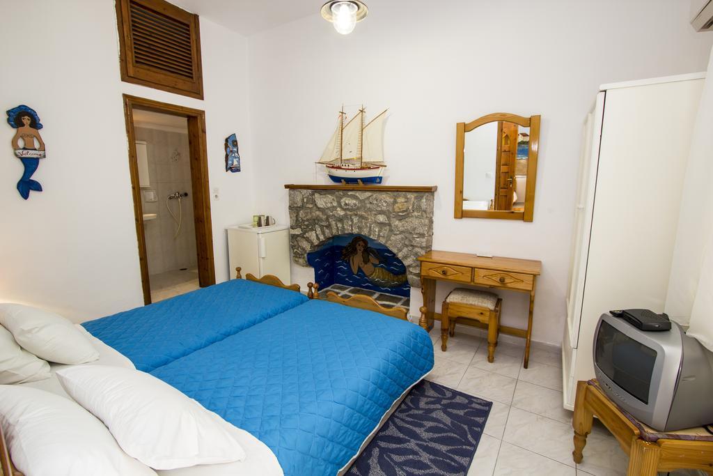 Symi Center Hotel חדר תמונה
